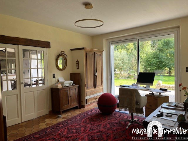 Maison - 185 m² - 7 pièces