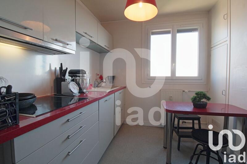 Appartement - 80 m² - 4 pièces