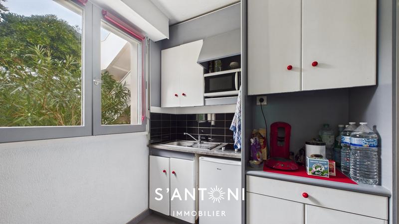 Studio - 25 m² - 1 pièce