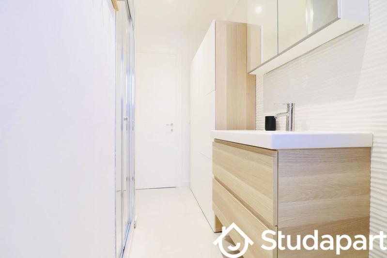 Chambre - 12 m² - 1 pièce