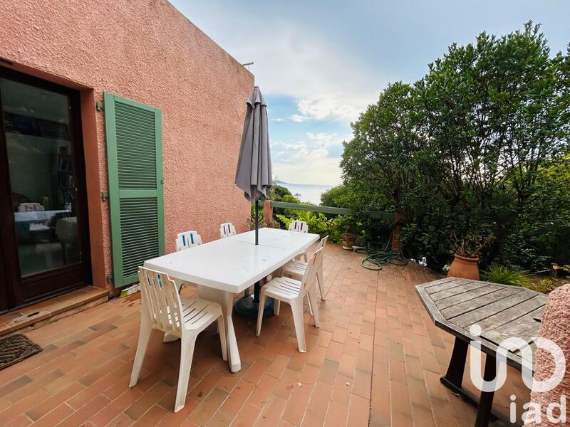 Maison - 104 m² - 5 pièces