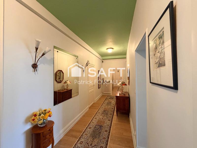 Appartement - 166 m² - 6 pièces