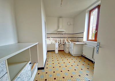 Maison - 85 m² - 5 pièces