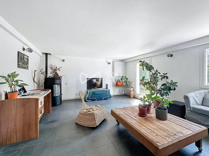 Maison - 143 m² - 6 pièces