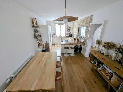 Maison - 189 m² - 8 pièces