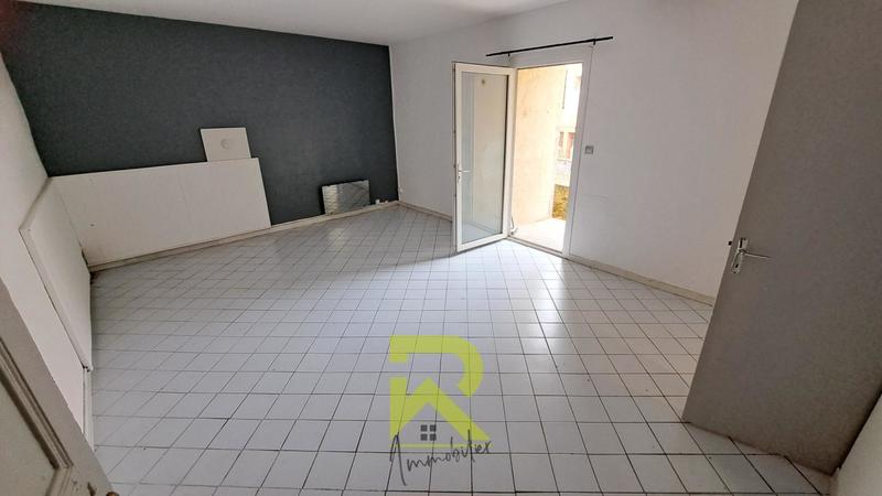Maison - 228 m² - 8 pièces