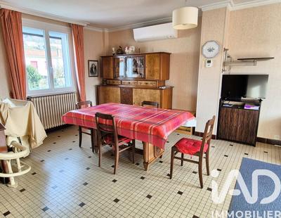 Maison - 88 m² - 5 pièces