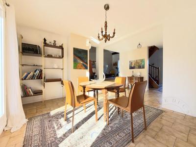 Maison - 151 m² - 6 pièces