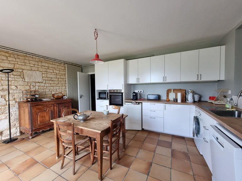 Maison - 288 m² - 12 pièces