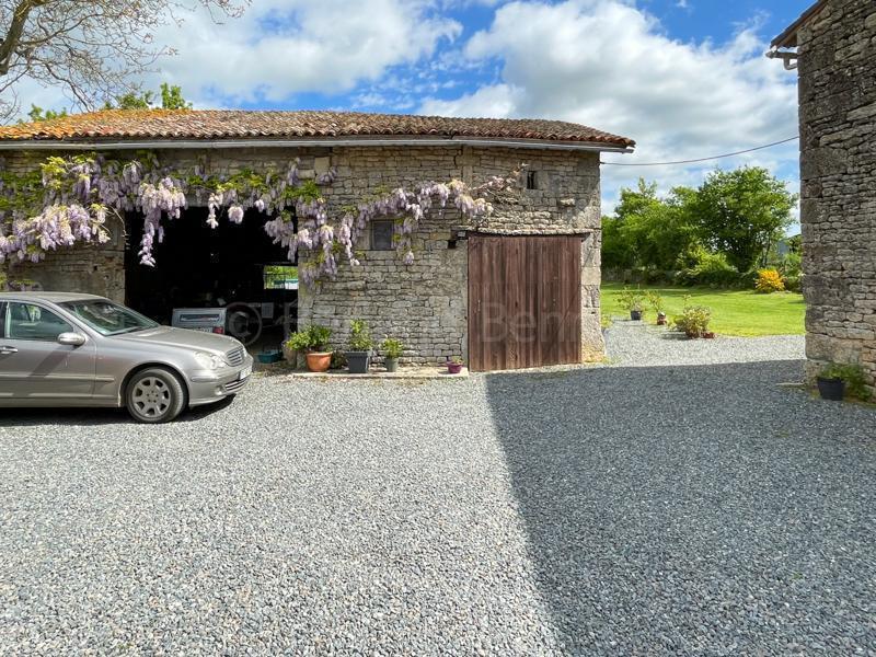 Maison en pierre - 143 m² - 6 pièces