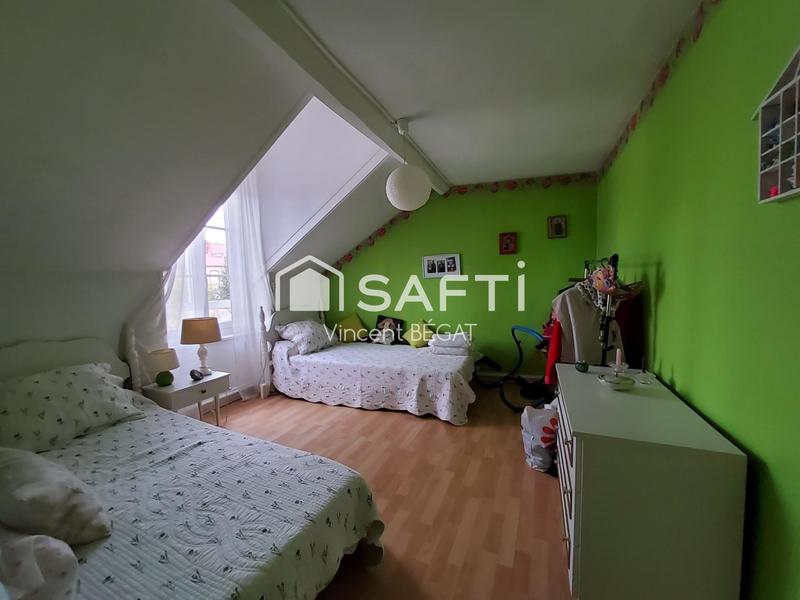 Maison - 156 m² - 8 pièces