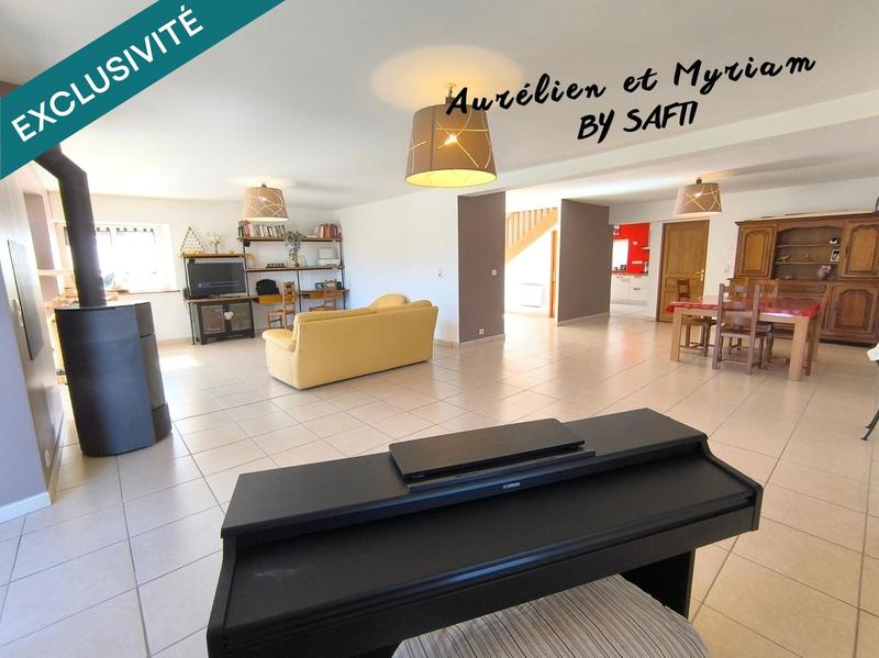 Maison - 210 m² - 7 pièces