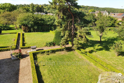 Maison - 231 m² - 11 pièces