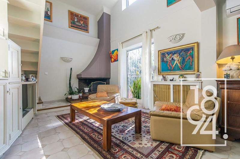 Maison - 192 m² - 7 pièces