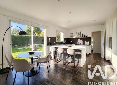 Maison - 101 m² - 4 pièces