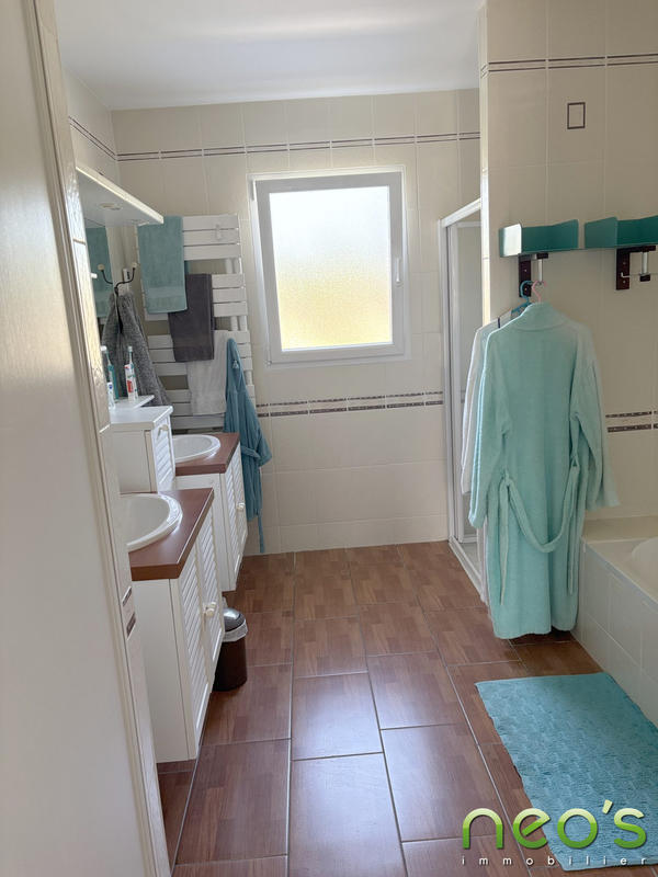 Maison - 141 m² - 7 pièces