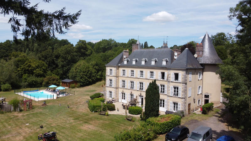 Château - 671 m² - 15 pièces
