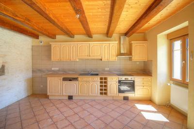 Maison - 232 m² - 7 pièces