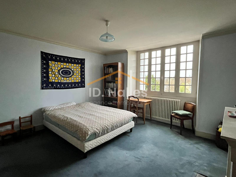 Maison - 209 m² - 8 pièces