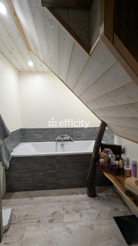 Maison - 92 m² - 6 pièces