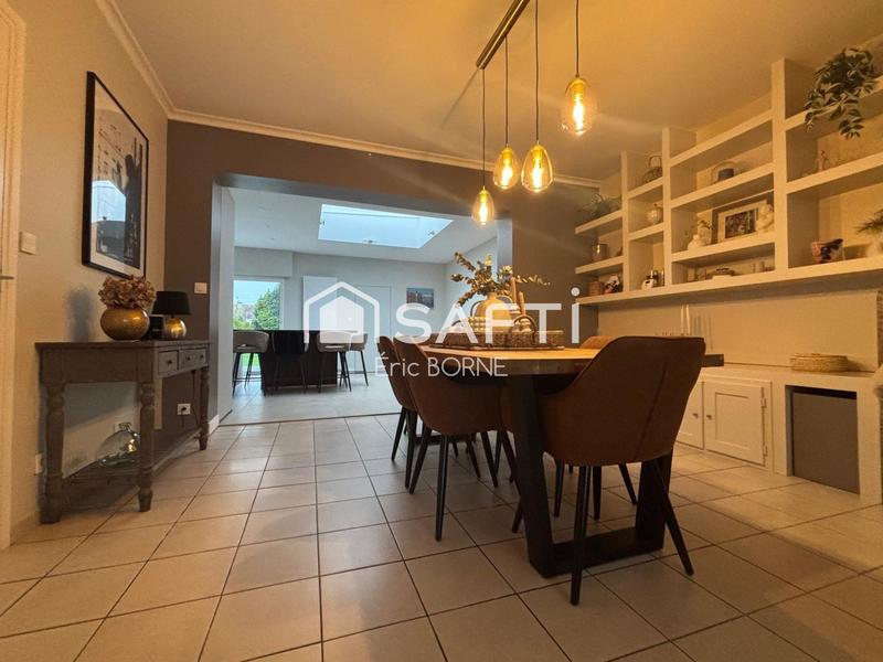 Maison - 200 m² - 8 pièces