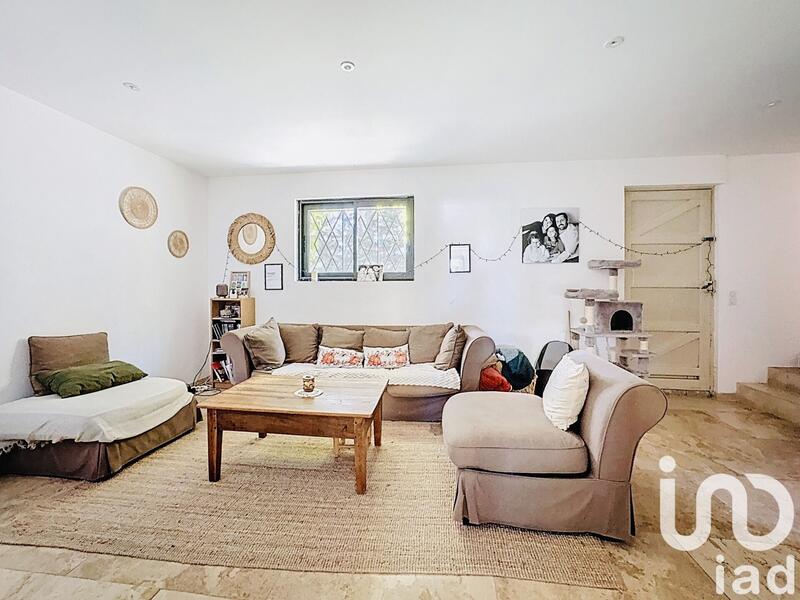 Maison - 200 m² - 8 pièces