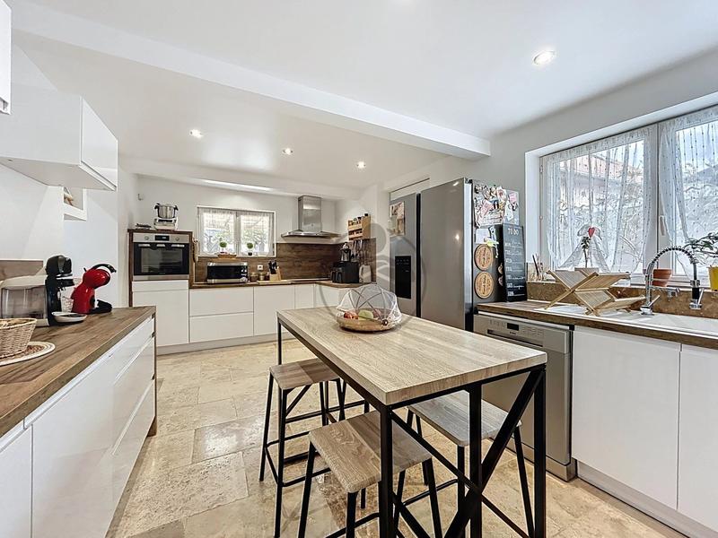 Maison - 109 m² - 5 pièces