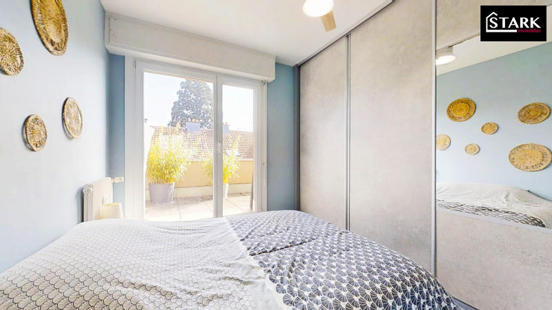 Appartement - 80 m² - 4 pièces