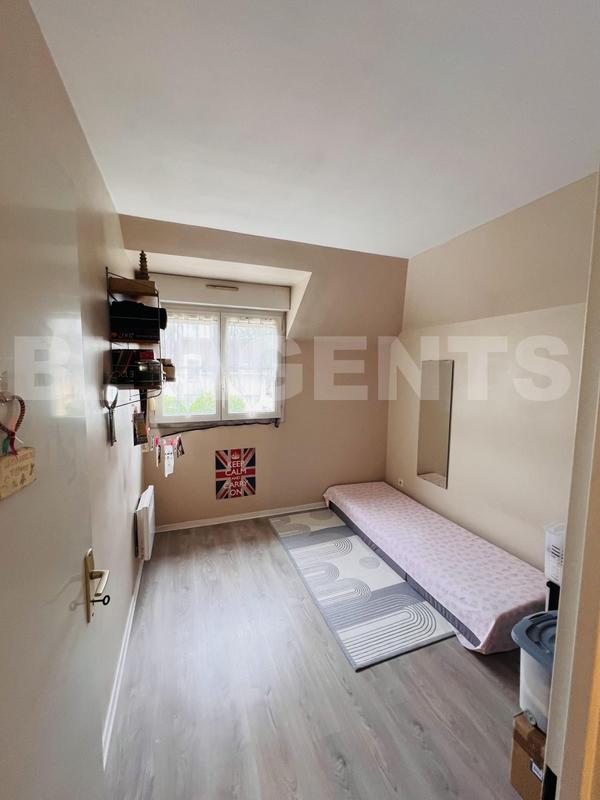 Maison - 91 m² - 5 pièces