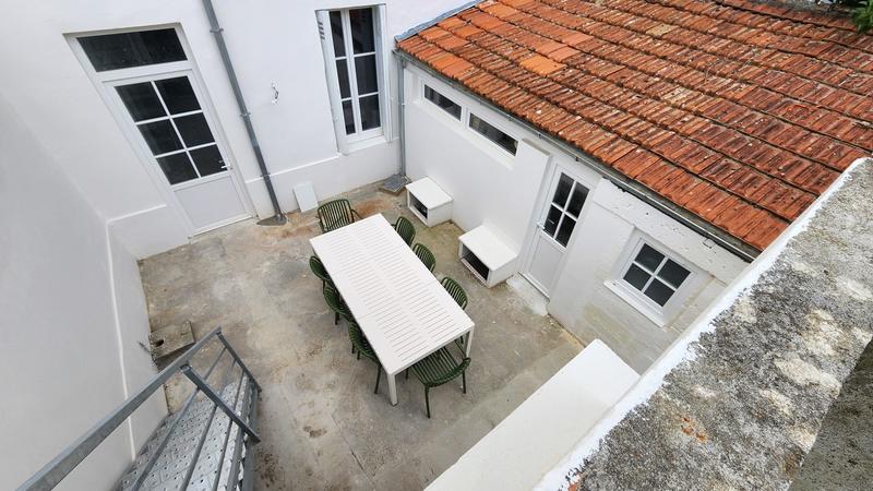Maison ancienne - 243 m² - 12 pièces