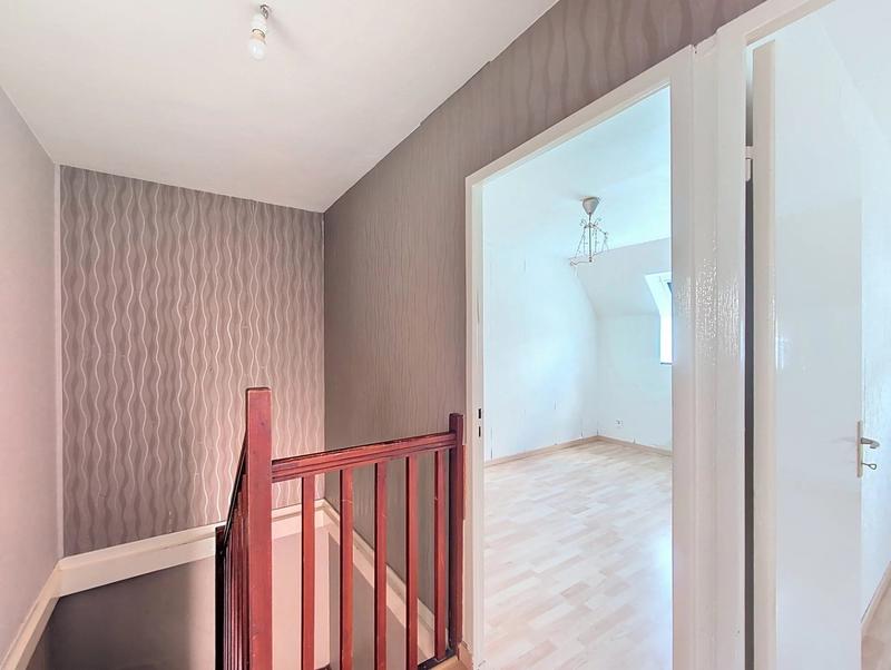 Maison - 94 m² - 5 pièces