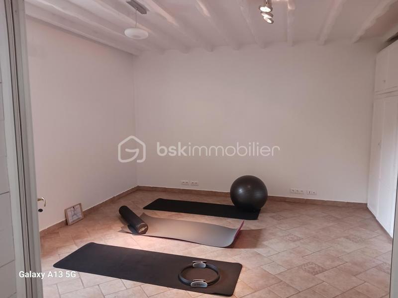 Demeure - 271 m² - 8 pièces