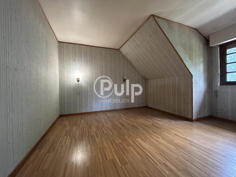 Maison - 155 m² - 7 pièces