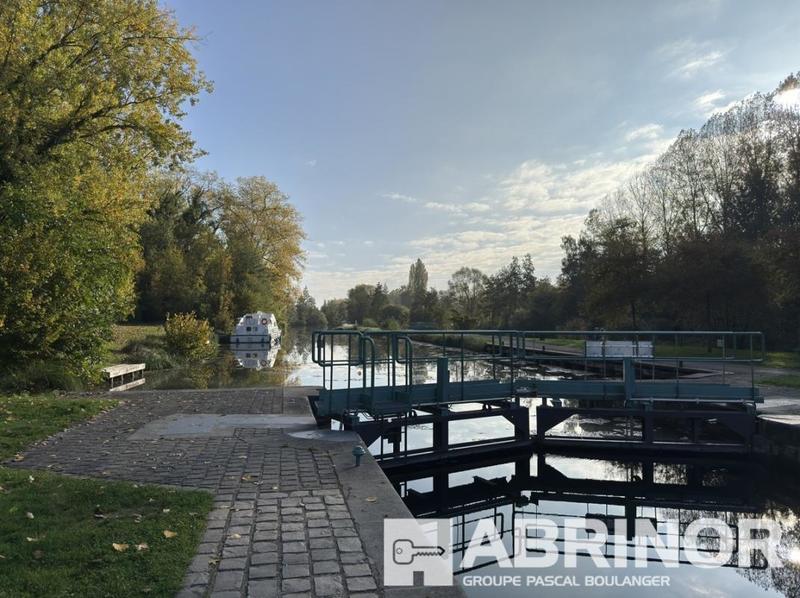 Pavillon - 130 m² - 6 pièces