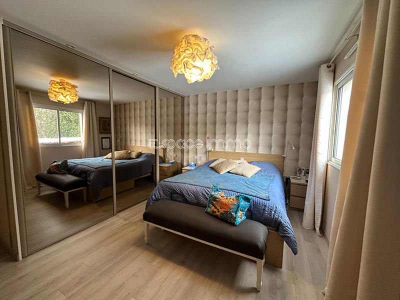 Maison - 165 m² - 6 pièces