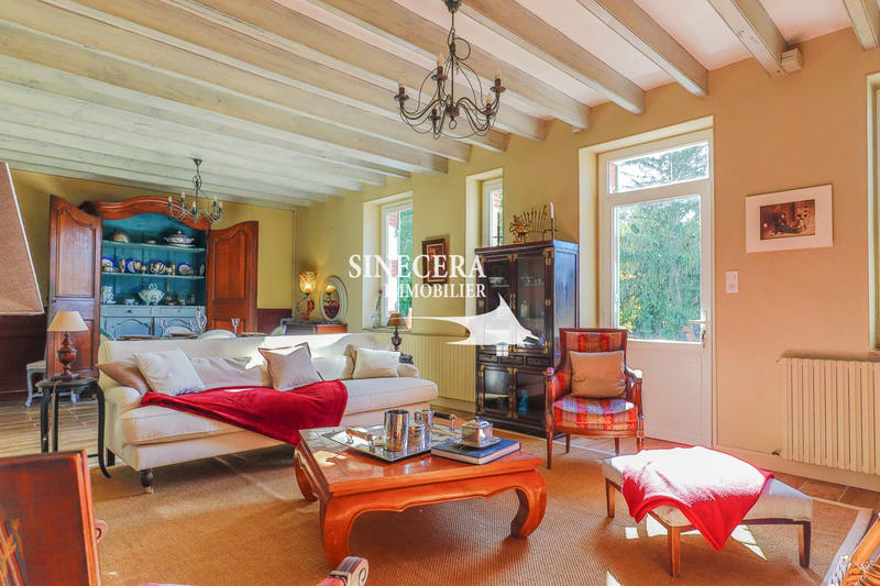 Maison - 185 m² - 6 pièces