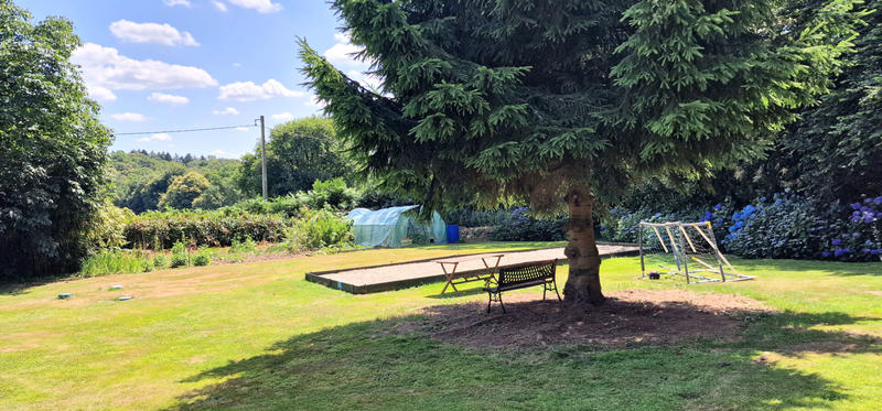 Maison - 315 m² - 13 pièces