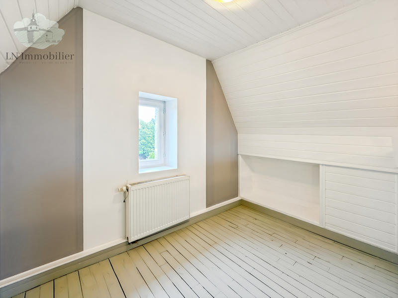 Maison - 167 m² - 8 pièces