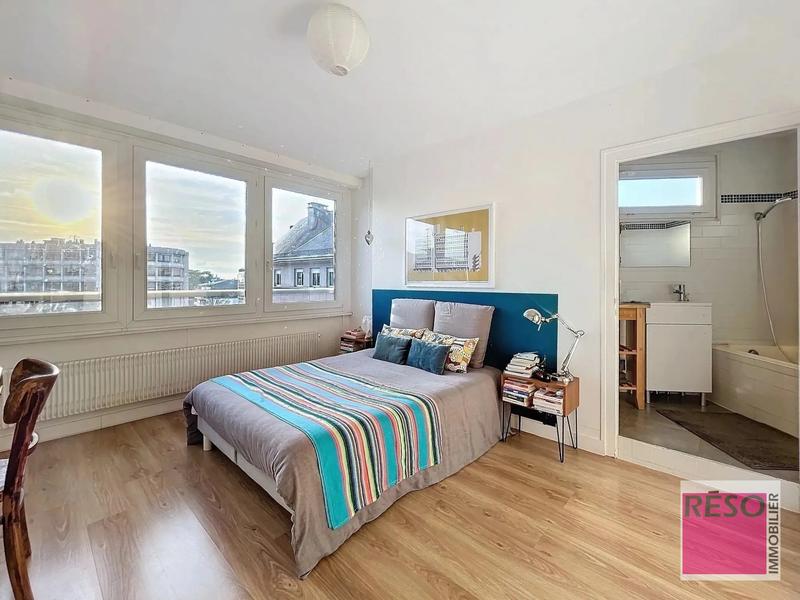 Appartement - 128 m² - 4 pièces