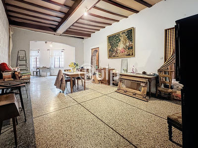 Maison - 200 m² - 12 pièces