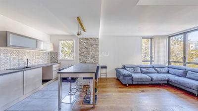 Appartement - 102 m² - 5 pièces