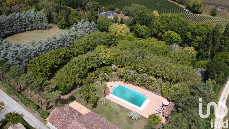 Château - 670 m² - 16 pièces