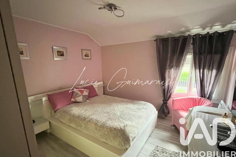 Maison - 99 m² - 6 pièces