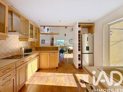 Maison - 178 m² - 6 pièces