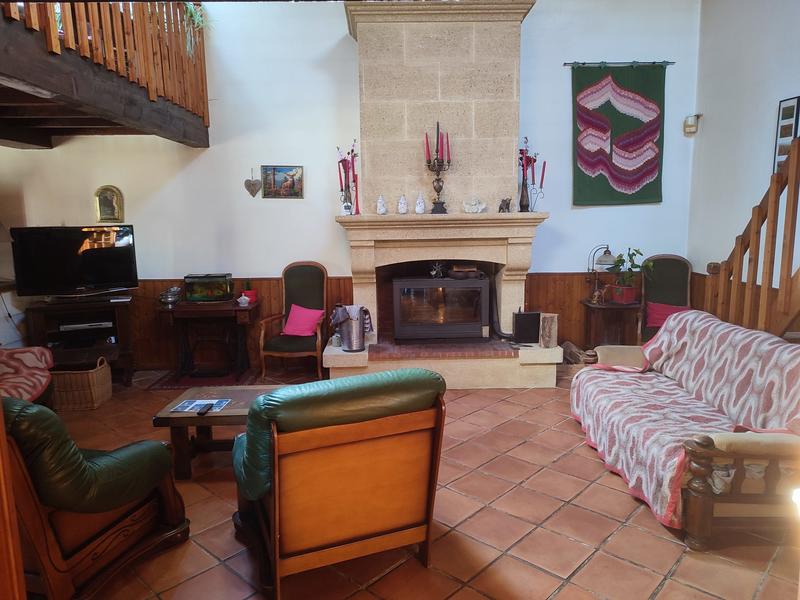 Maison - 181 m² - 6 pièces