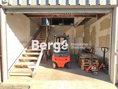 Entrepôt - 560 m²