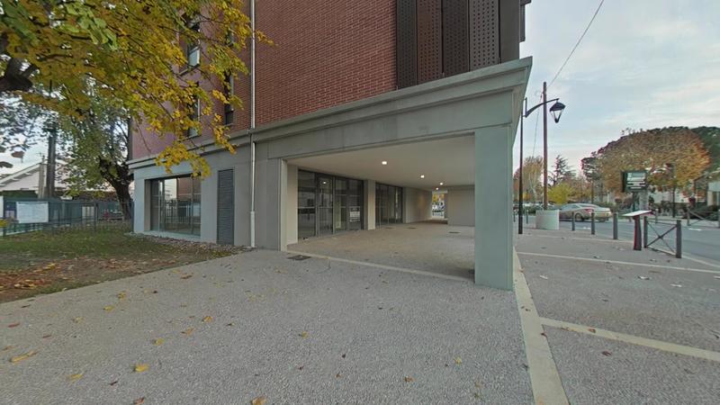 Local commercial - 175 m² - 1 pièce