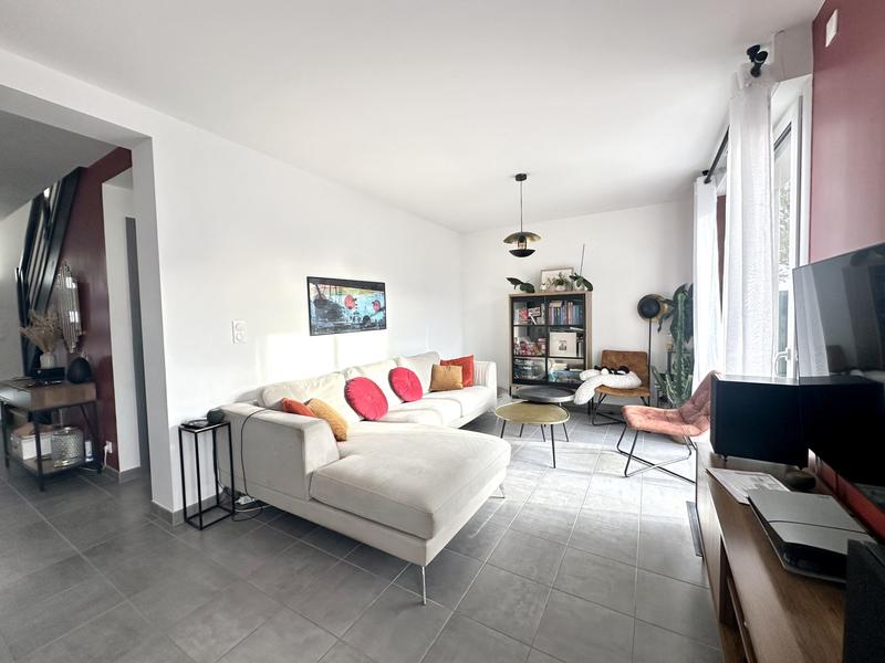 Maison - 94 m² - 4 pièces