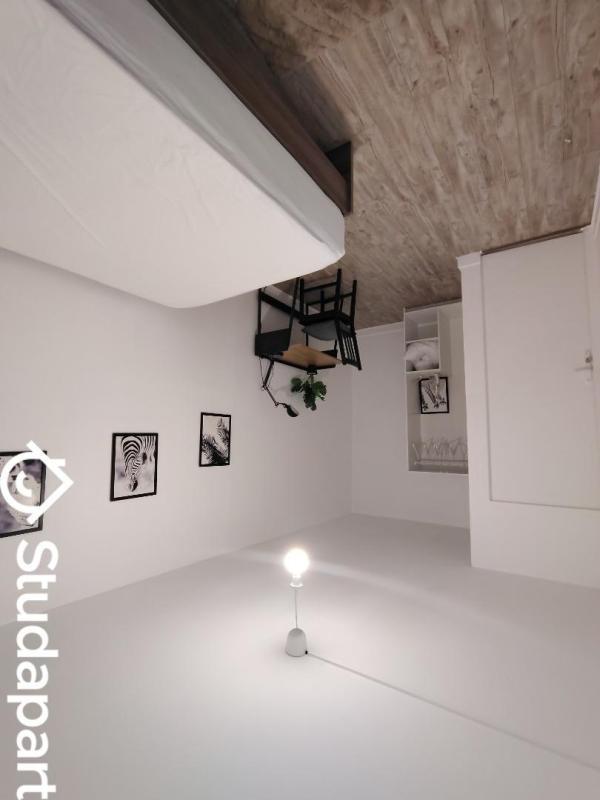 Chambre - 11 m² - 1 pièce