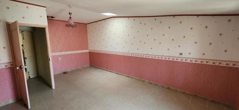 Maison - 255 m² - 9 pièces